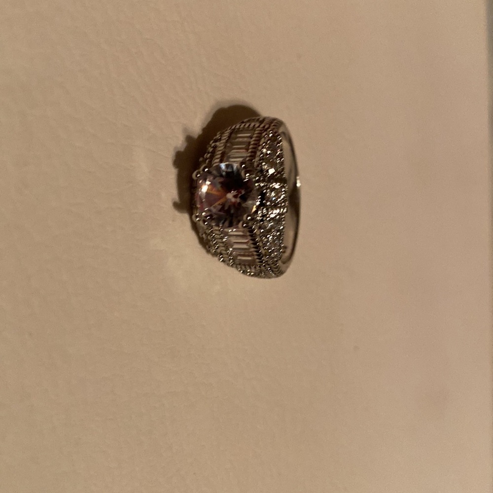 Ring - Picture 5 of 6